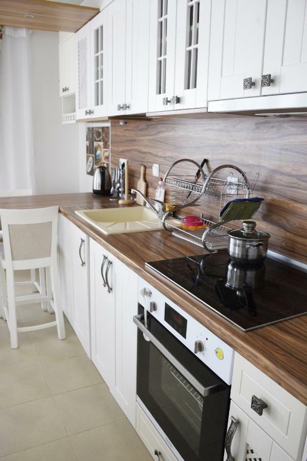 Byla White Residence بايالا المظهر الخارجي الصورة