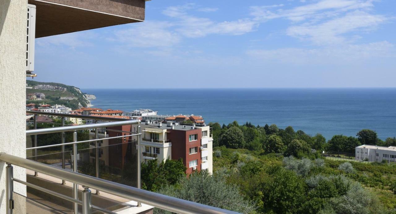Byla White Residence بايالا المظهر الخارجي الصورة