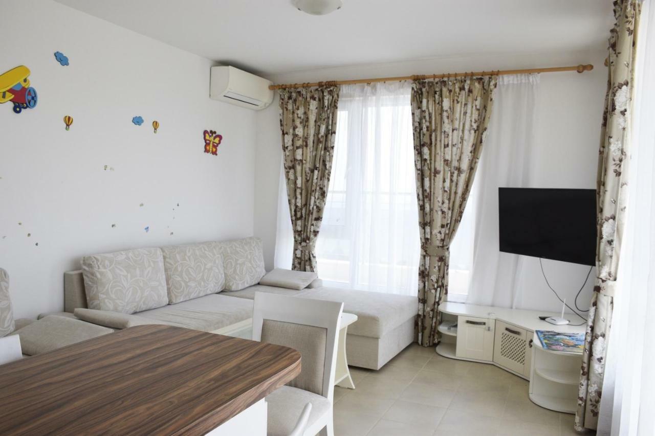 Byla White Residence بايالا المظهر الخارجي الصورة