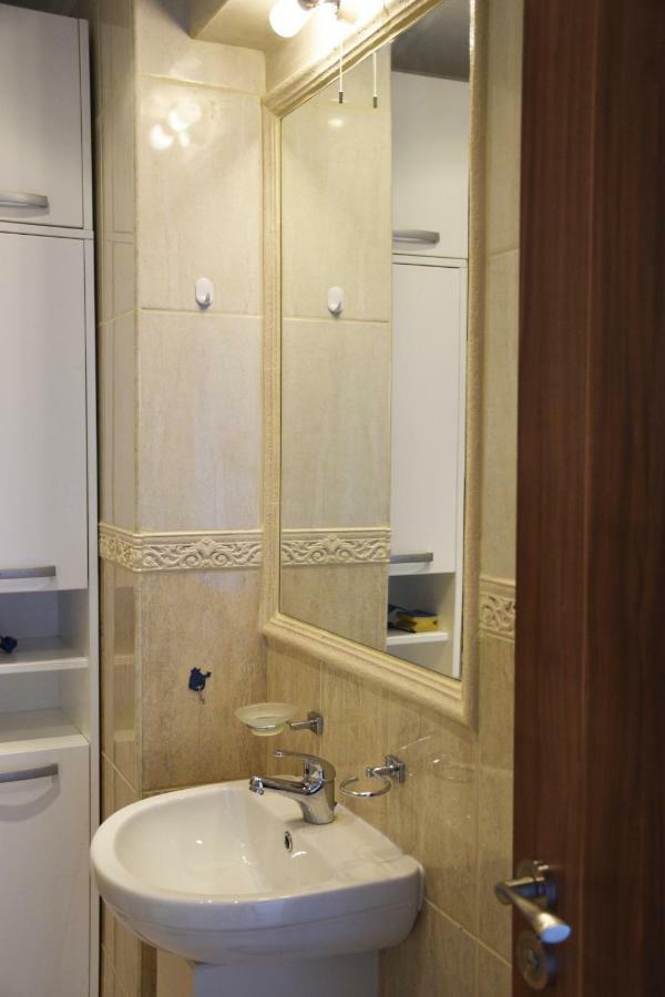 Byla White Residence بايالا المظهر الخارجي الصورة